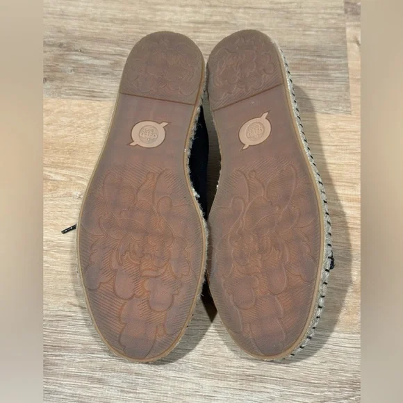 NEW Born Seel Lace Up Flat in Black Suede Size 8 - Picture 10 of 11